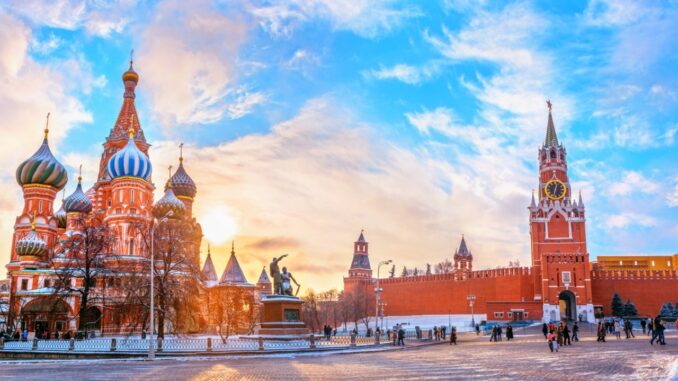 Russia to Decide Between Full Ban and Legalization of Crypto Russia to Decide Between Full Ban and Legalization of Crypto Investments, Trade