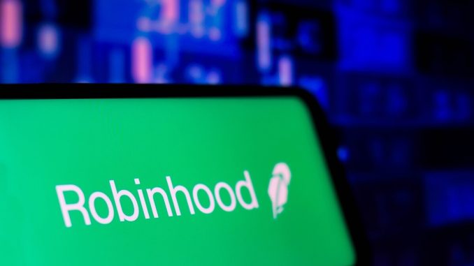 Arkham Investigation Reveals Robinhood Wallet Holds $2.5 Billion in ETH Arkham Investigation Reveals Robinhood Wallet Holds $2.5 Billion in ETH